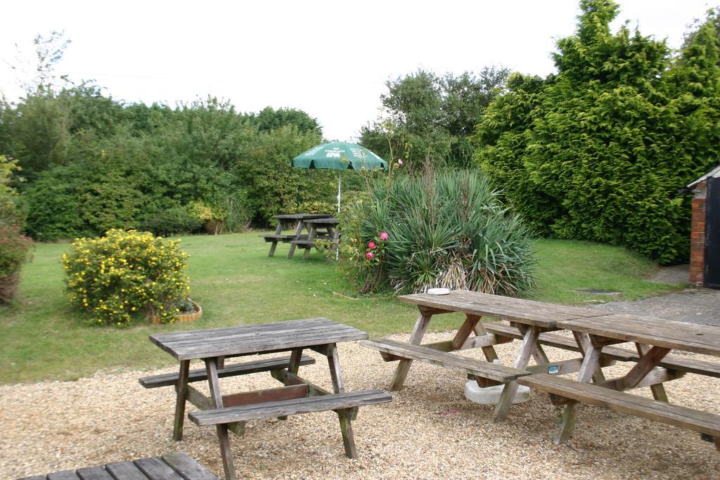 Farmhouse Inn Thaxted Buitenkant foto