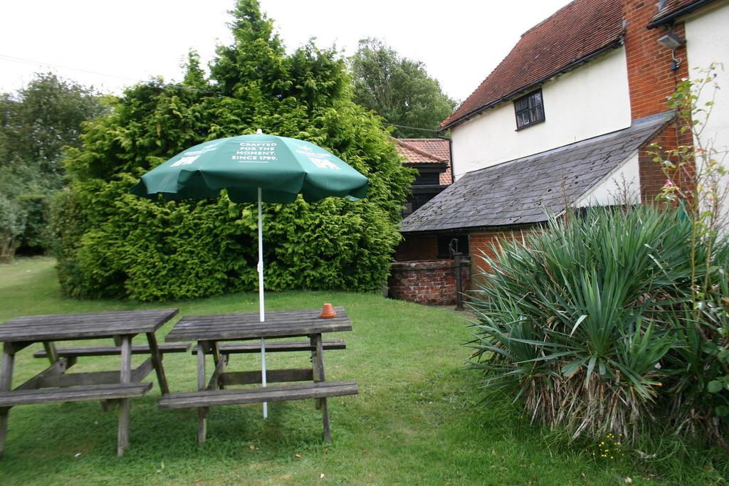Farmhouse Inn Thaxted Buitenkant foto