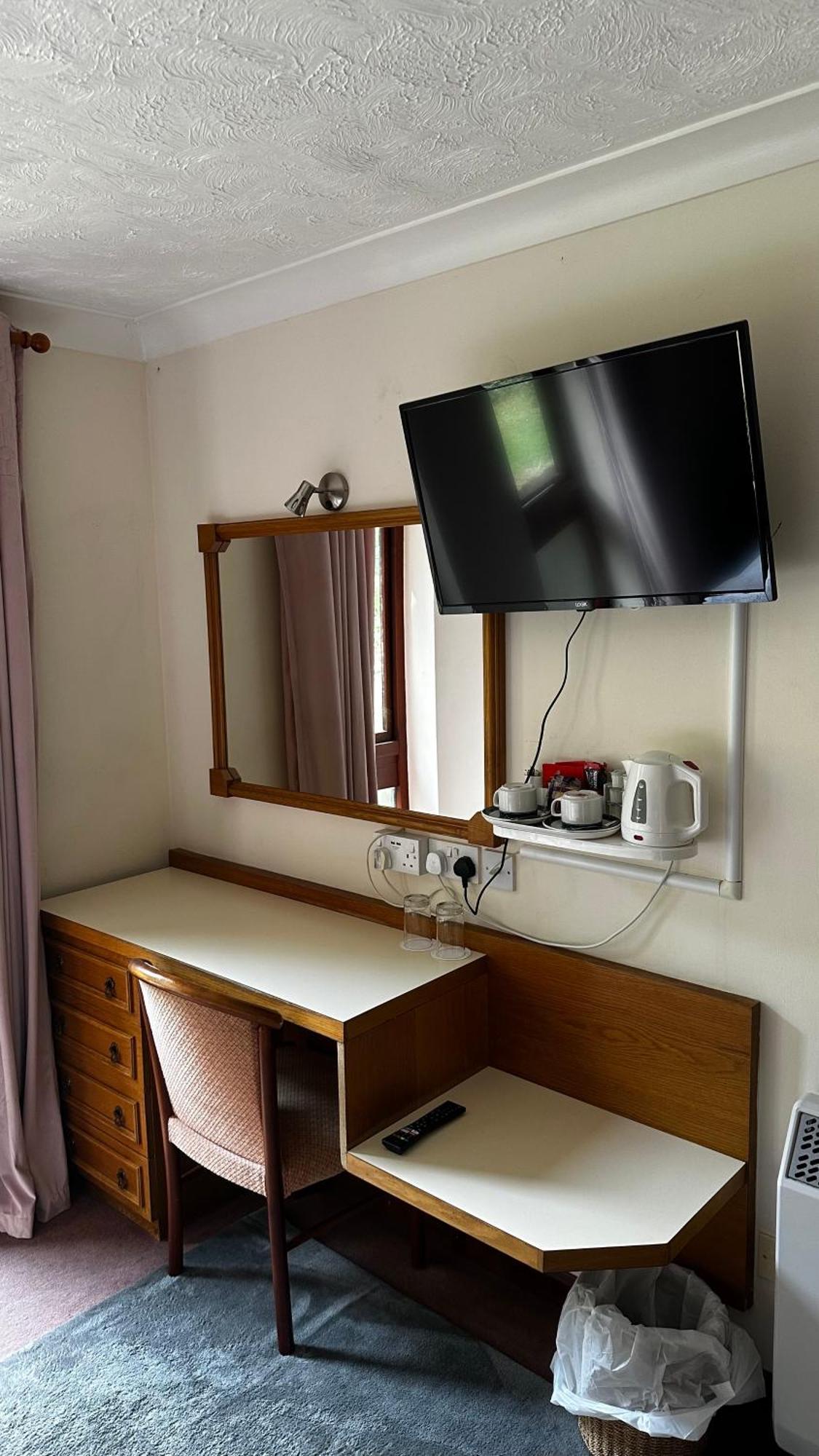 Farmhouse Inn Thaxted Buitenkant foto